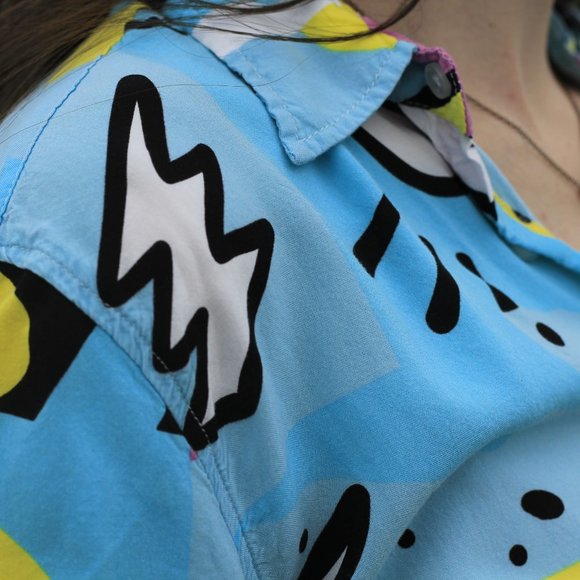 REASON CLOTHING Rugrats Style button up tee - Picture 2 of 3